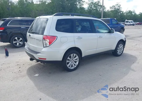 2011 Subaru Forester 2.5X Premium из США, поврежденный, VIN JF2SHADC1BH754199